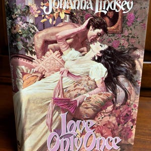 Johanna Lindsey, Love Only Once, Vintage 1985 Avon Hardcover Book Club Edition