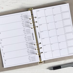 12 MAANDEN Trainings- en voedingsdagboek ONGEDATEERD | A5-plannerbijlagen [exercisefood12 mnd]