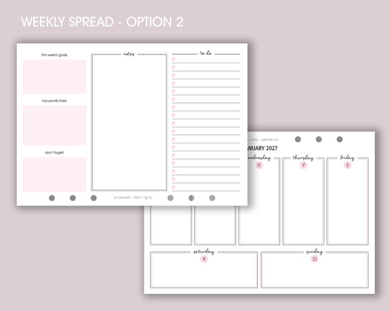 K&ouml;nnte beinhalten: Zwei Planer-Eins&auml;tze mit Wochen&uuml;bersicht. Ein Einsatz zeigt Abschnitte f&uuml;r Ziele, Aufgaben und Notizen mit dem Text "WEEKLY SPREAD - OPTION 2". Der andere Einsatz zeigt ein Kalenderlayout f&uuml;r Januar 2027.