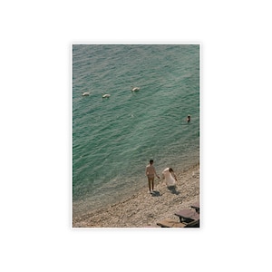 Póster brillante - Niña, niño y cisne - Niza, Francia