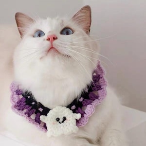 Halloween Theme Cat & Small Dog Crochet Collar, Cute Ghost Style Kitten and Puppy Bandana, Unique Spooky Pet Clothing, Trick or Treat Outfit bild 1