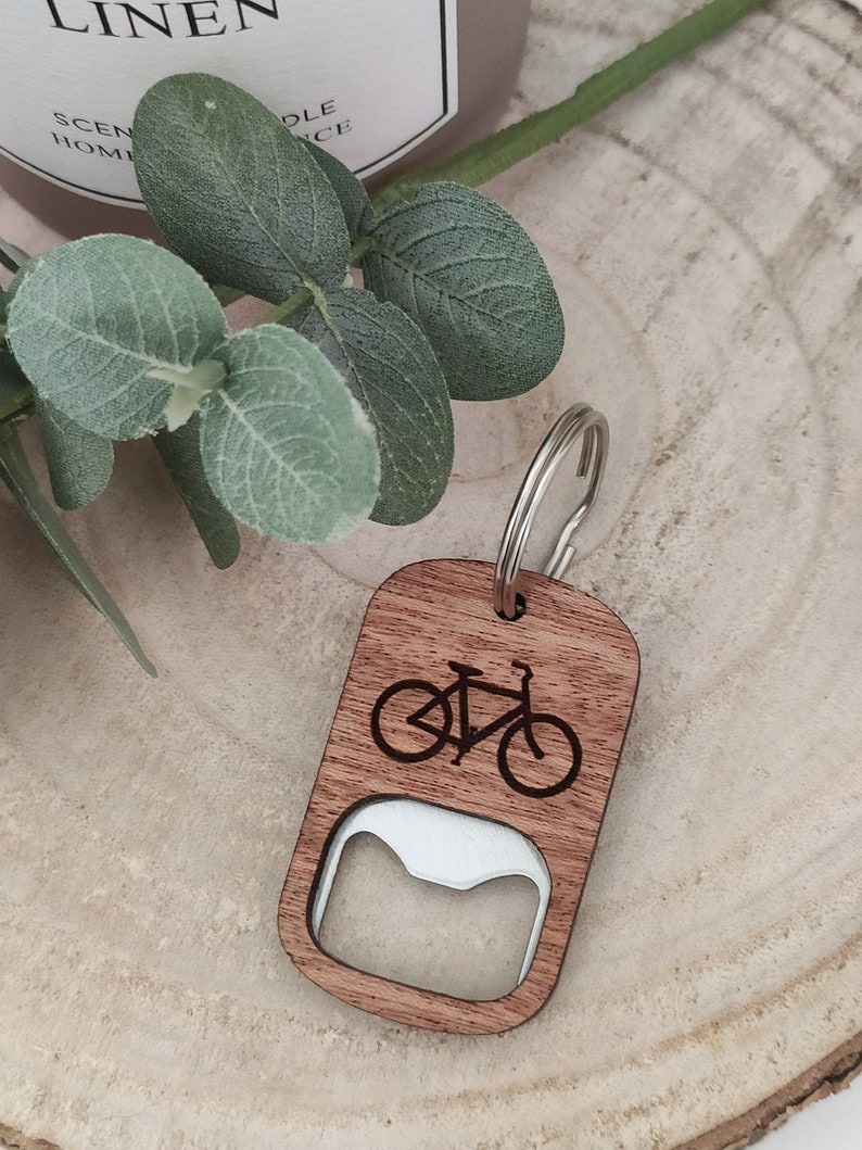 Flaschenöffner Anhänger Holz Geschenk Männer Geschenk Flaschenöffner Schlüsselanhänger Fahrrad Anhänger Fahrrad Geschenk Bild 5