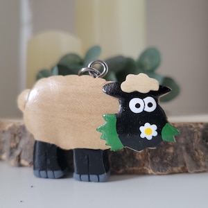 Wooden sheep pendant | Wooden pendant | Wooden animal pendant | Sheep keychain | Wooden gift | Sheep gift | Shepherd gift