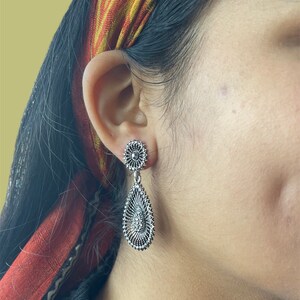 Antique silver dangling earrings