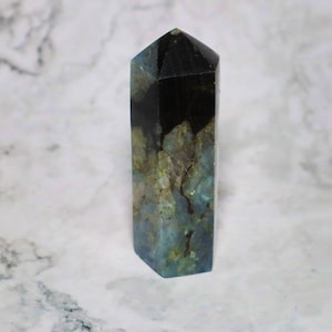 Labradorite tip, polished
