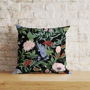 Timeless Floral Print Cushion Cover, Floral Pillowcase, Tropical Throw Cushions, Exotic Pillow Cover, Flower Living Room Sham Pillow