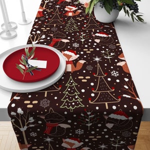 Xmas Pine Tree Table Runner, Christmas Boho Winter Holiday Runner, Dining Room Decor, Green and Brown Christmas Decor, Table Linens