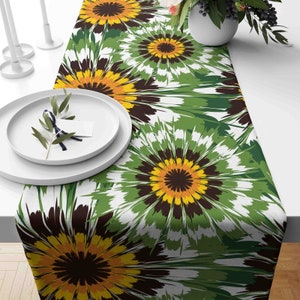 Sunflower Table Runner, Summer Flowers Runner, Floral Table Cover, Sunflower Tablecloth, Farmhouse Decor