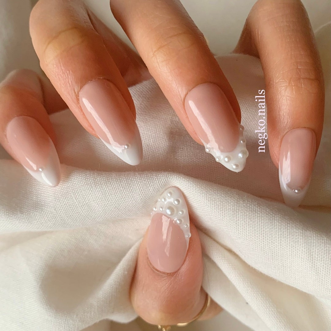 Pearl Nail Art for Stunning Wedding Nails-  Fashion Blog