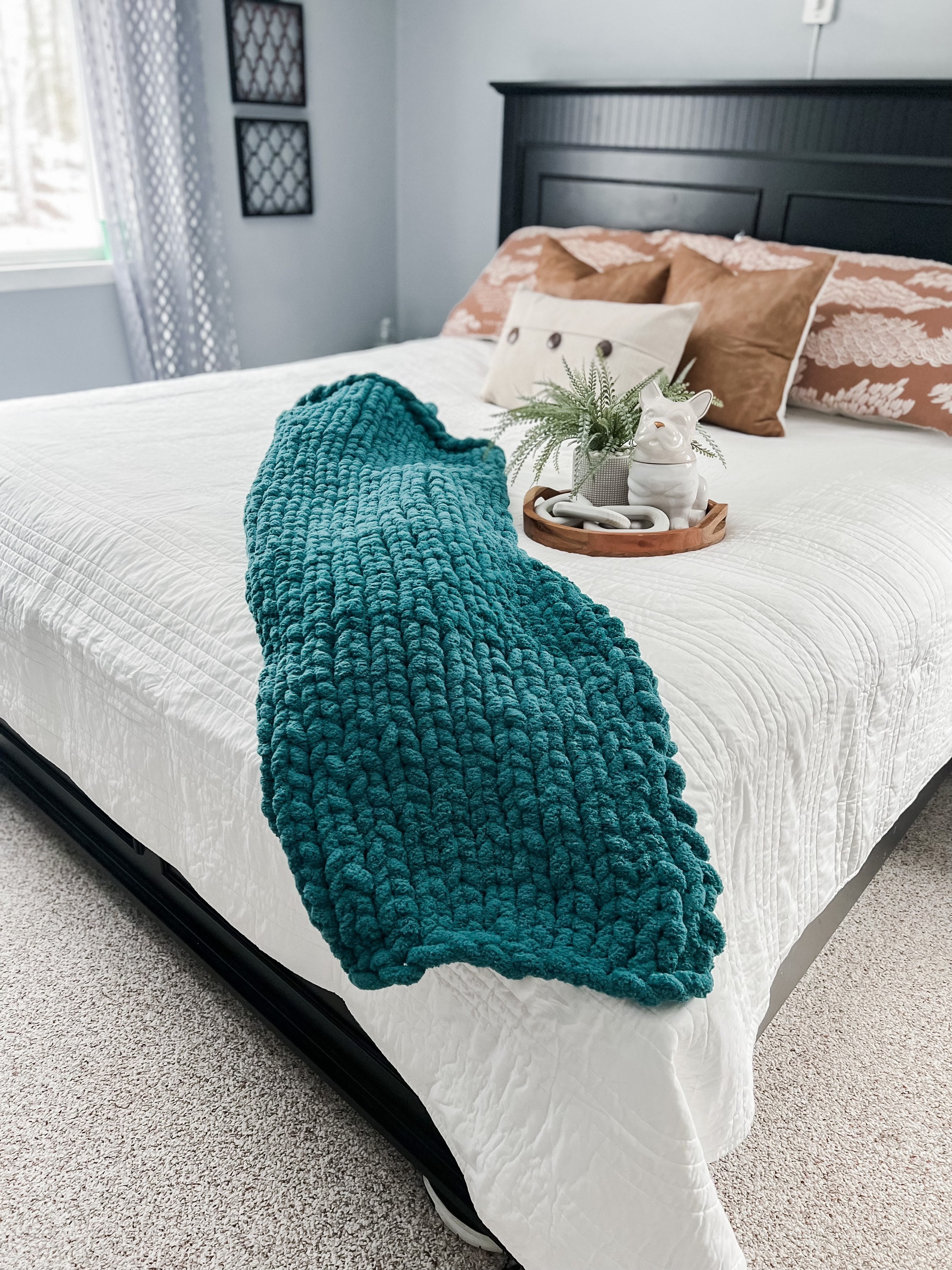 Emerald Teal Arm Knit Throw, Green Chunky Yarn Blanket, Christmas Gift
