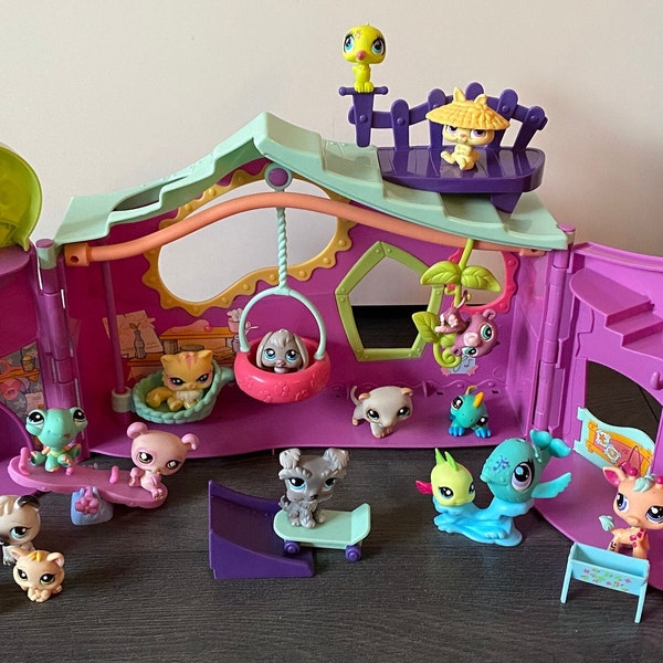 My Littlest Pet shop, authentic LPS, clubhouse with pets, vintage toy