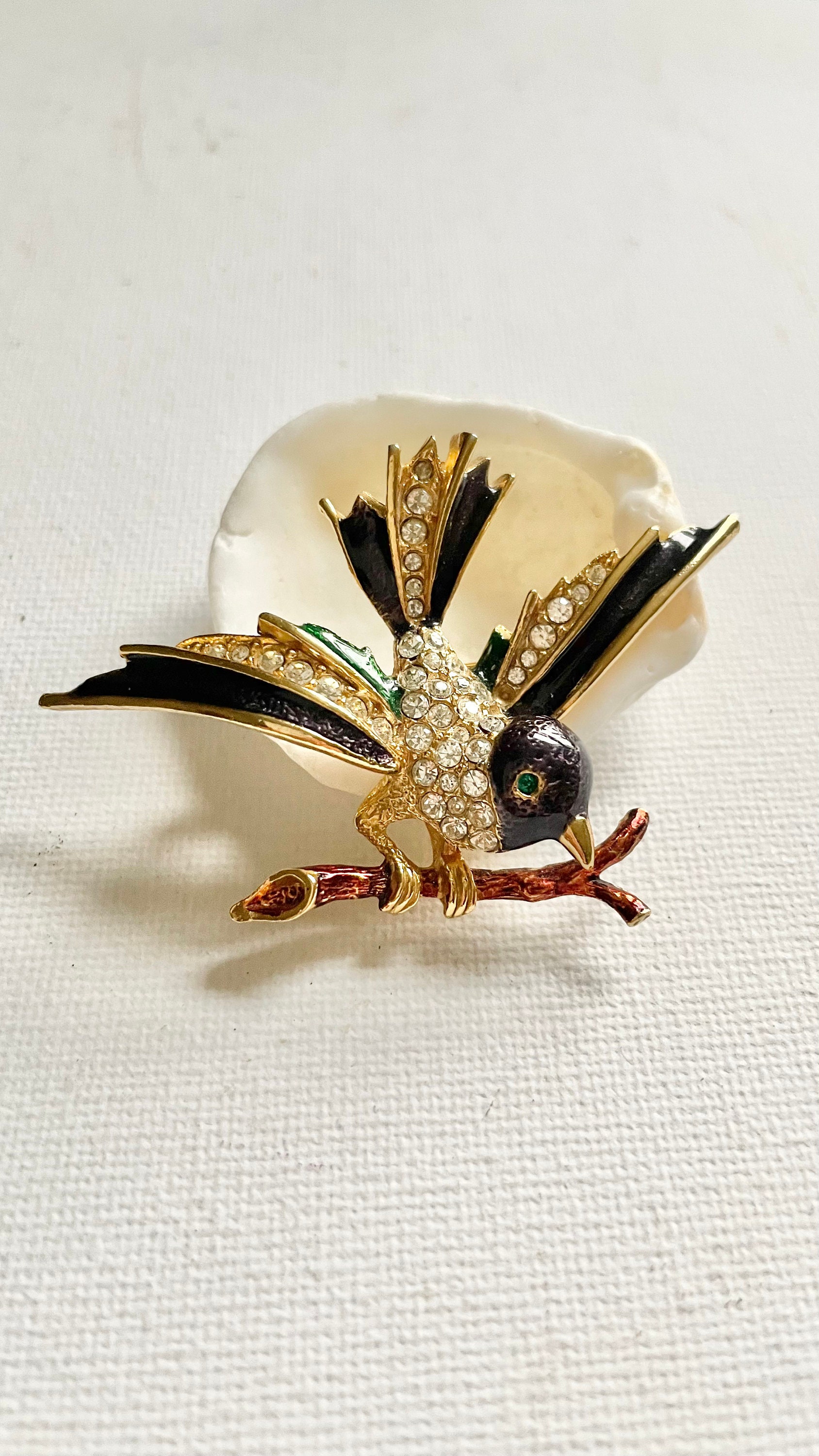 Sphinx ガラス　ヴィンテージ ブローチ9520 Sphinx ガラス ヴィンテージ ブローチ9520