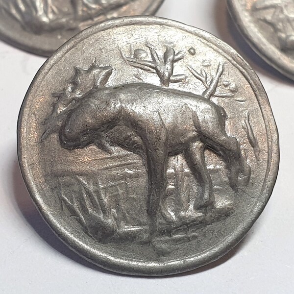 7 Norwegian vintage Pewter buttons with a Moose design and signed Tinnvarrel Bergen.  size 13/16 " or 21 mm MB022