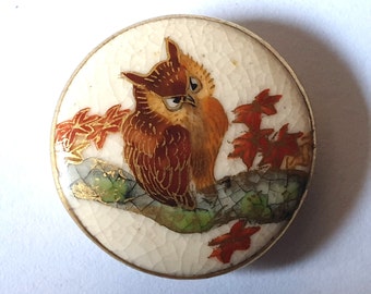 1 1880s Japanese Satsuma ceramic button featuring an owl perched on a branch. Tunnel shank. 15/16" or 14mm. Sat 7036