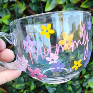 Daisy glass mug, personalised mug, teacup, flower cup, birthday gifts, gift for her, daisies, gift for daughter, teachers thank you  gift