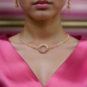 Gold Circle Choker