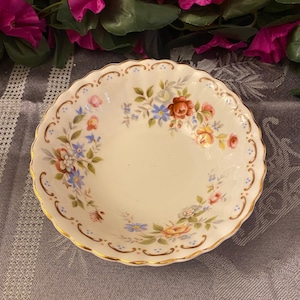 Royal Albert Bone China Jubilee Rose Cereal Bowl