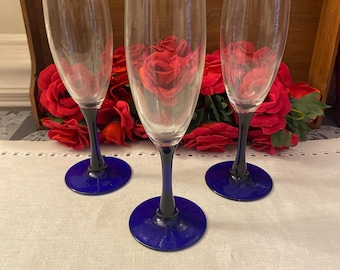 Set of 3 Elegant Cobalt Stemware Champagne Flutes