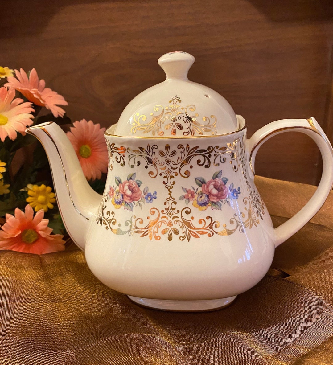 Vintage Sadler Cube Style Teapot 9x6.5 / Vintage Teapots / English