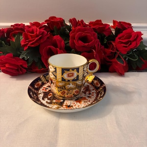 Davenport Longport Staffordshire Imari 2614 Teacup and Saucer