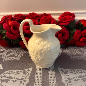 Wedgwood Eturia Barlaston Ivory Creamer Pitcher