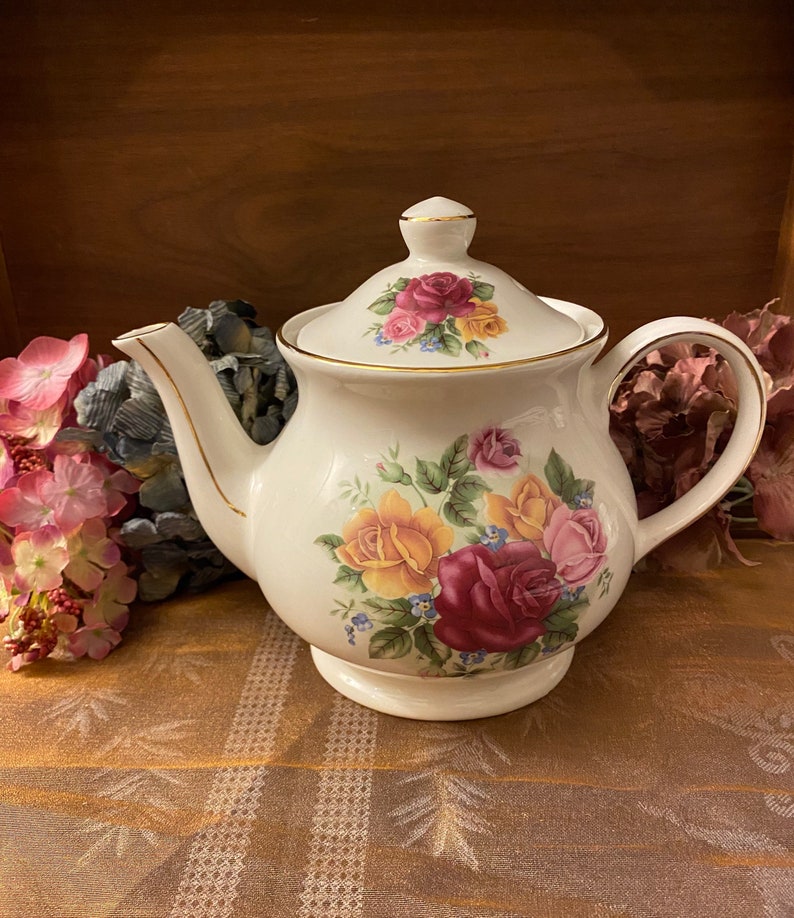 Vintage Sadler Windsor Rose Teapot 8.75x6 / Vintage Teapots / Etsy