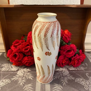 Oriental Decorative Vase