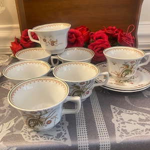 7 Piece Set of Wedgwood Georgetown Old Chelsea Teacups and Saucers