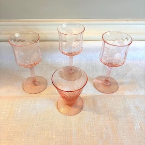 Pink Morgantown Floral Etched Wine Glass Set: Elegant Crystal Stemware