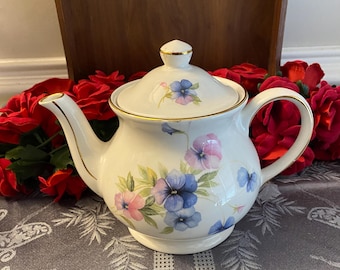 Sadler England Windsor Pansies Teapot, Circa 1947