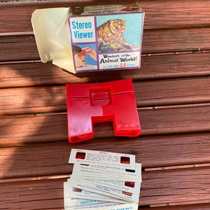 1970’s Animal World Stereo Viewer