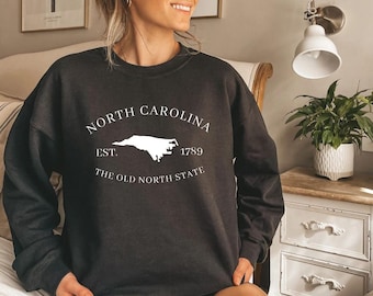 North Carolina Crewneck Sweatshirt, State Sweatshirt, North Carolina Crewneck, Retro Hoodie, North Carolina Sweater, Gifts for Her
