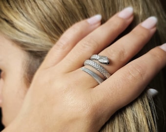 Anel de cobra em prata de lei 925