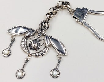 Minoan Malia bee handmade keychain in sterling silver 925