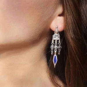 Floral style earrings in sterling silver 925 with Lapis Lazuli gemstone. image 1