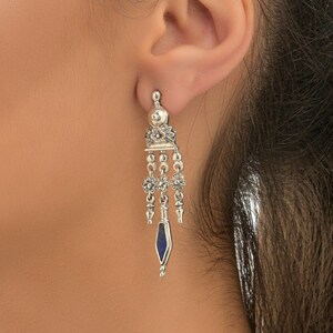 Floral style earrings in sterling silver 925 with Lapis Lazuli gemstone. image 5