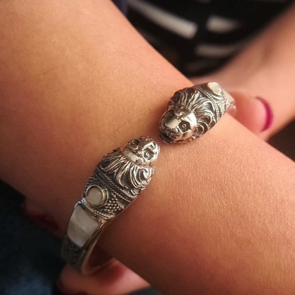 Löwenkopf Armband mit Perlmutt oder Lapislazuli in Sterling Silber 925