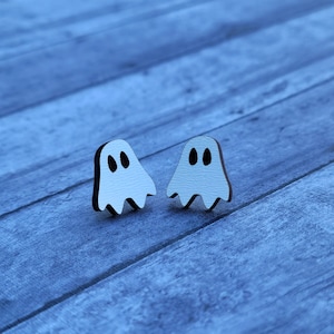Ghost Stud Earrings, Cute Ghosts, Halloween Earrings, Halloween Accessories, Spooky Season, Halloween, Ghost Earrings, Minimalist Ghosts