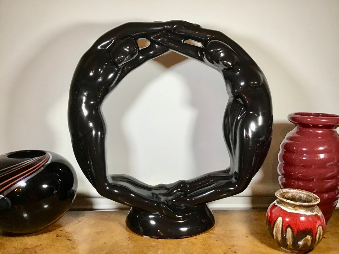 Haeger Circle of Love Sculpture in Glossy Black. Mid Century Etsy