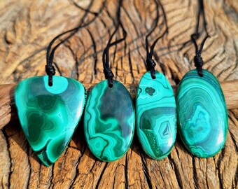 Natural Malachite Leather cord Necklace, Malachite Cord Necklace, Green Gemstone,handmade Cord necklace,Gift For Her,Lobster Lock,Minimalist
