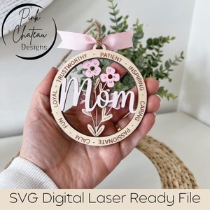 Mama Ornament SVG Laser gravierte Schnittdatei | Inspirierende Beschreibende Wörter | Glowforge bereit und getestet | Custom Cut Holzdatei