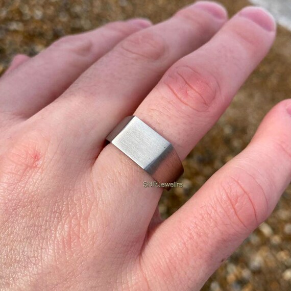 Mens signet hotsell ring etsy