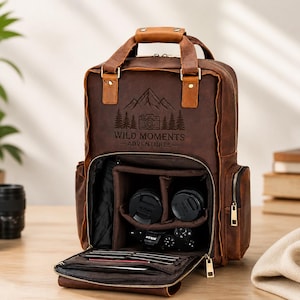 Sac à dos pour appareil photo en cuir pleine fleur, fabriqué à la main, avec compartiment pour ordinateur portable et gravure personnalisée.