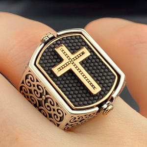Men's Cross Signet Ring,Christian Jewelry,Gothic Faith Statement Ring,Two Views,Religious Gift For Him,Birthday Or Anniversary Gift