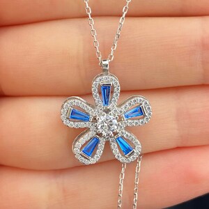 Anxiety Necklace,Relief Necklace,Spinner Necklace,Anxiety Jewelry,Anxiety gift,Anxiety Relief Gift, Flower Detail,925 Sterling Silver