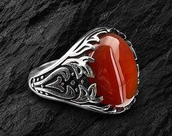 Anel masculino artesanal em prata de lei com ágata iemenita, estilo otomano.