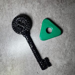 Coraline The Other Mother Beldam Button Eye Doll Replica NECA Brand New With Jade Seeing Stone, Button Skeleton Key, and Needle Hand Rhinestone Key