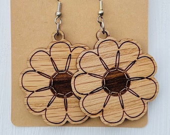 Daisy wooden dangle earrings