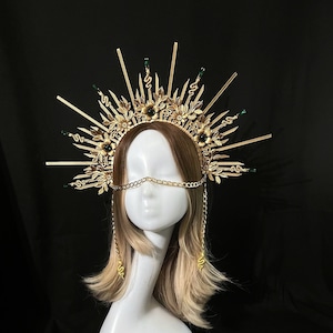 Medusa Crown: Snake Headpiece with Face Chain - Halloween Costume
