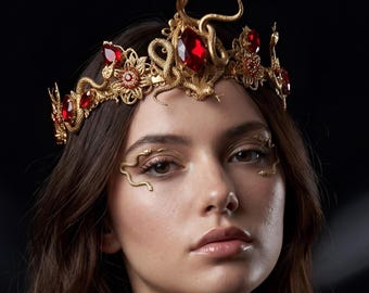 Medusa-kroon met rode stenen slangenkop, Cleopatra-tiara